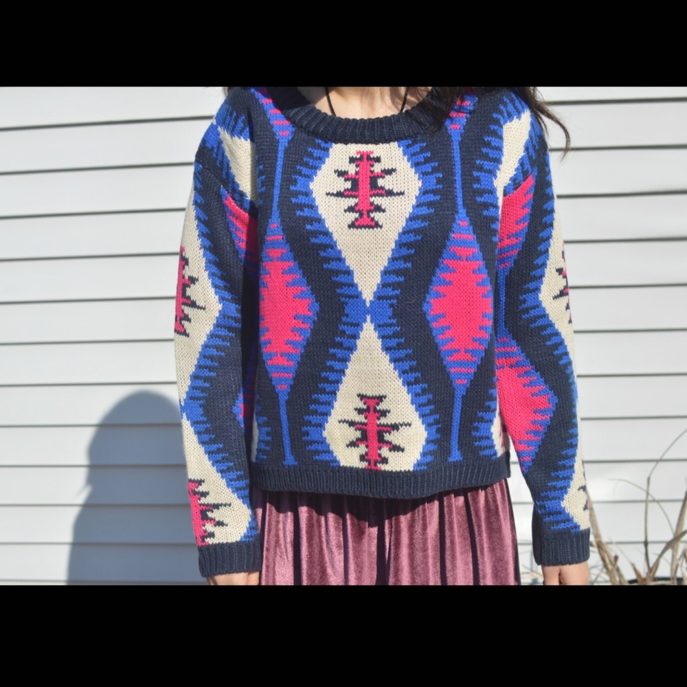 Abstract geometric vintage sweater 🩷